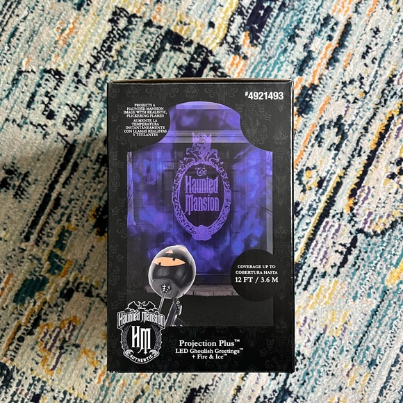 Disney Haunted Mansion Outdoor Projector - Picture 4 of 6